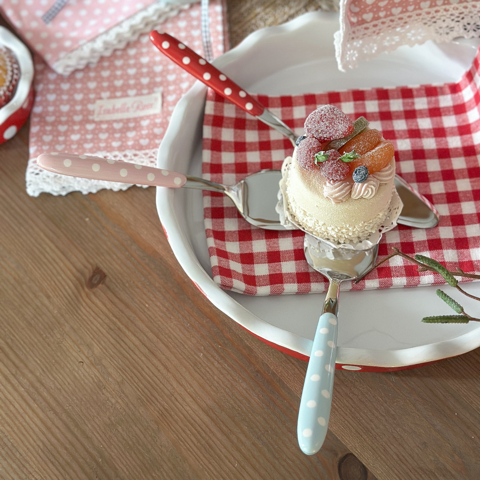 Tortenheber "Polka Dots" Edelstahl 25cm 3 Farben - Wohnen auf dem Land