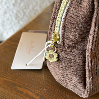 Innenfutter der Kosmetiktasche Herzstück