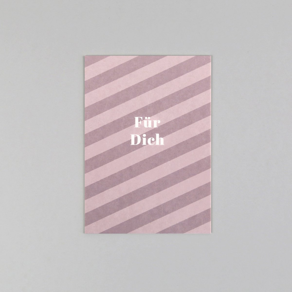 Postkarte "Cloe Mauve" Streifen Holzschliff - Wohnen auf dem Land