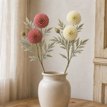 Kunstzweig Dahlie Juliette in Altrosa und Beige mit je zwei Blüten – 02 ambiente nah v2