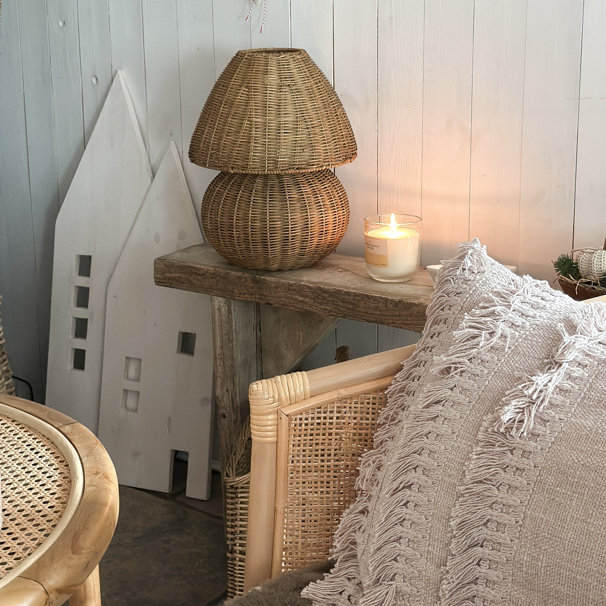 Tischlampe Pilz "Sabrinas Edition" von Light & Living, braune Rattan-Leuchte mit LED, 35cm hoch, stilvolle Wohnraumbeleuchtung