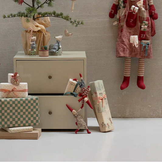 Wichtel Pixy Mädchen Blumenkleid Größe 1 - 26cm