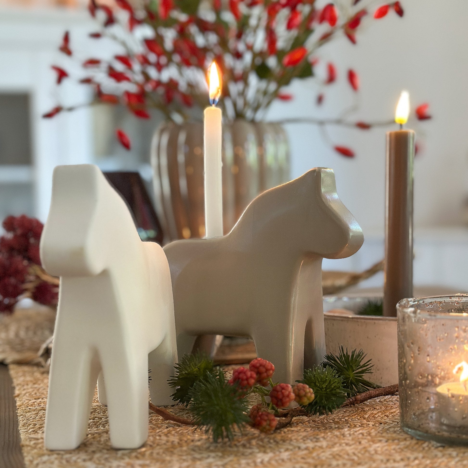 Kerzenhalter Dalapferd "Vinterlys" für Baumkerzen Keramik weiß - Wohnen auf dem Land