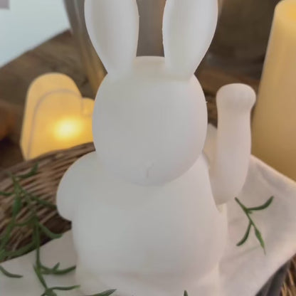 Deko Figur "Winke Hase" Beflockt 4 Farben