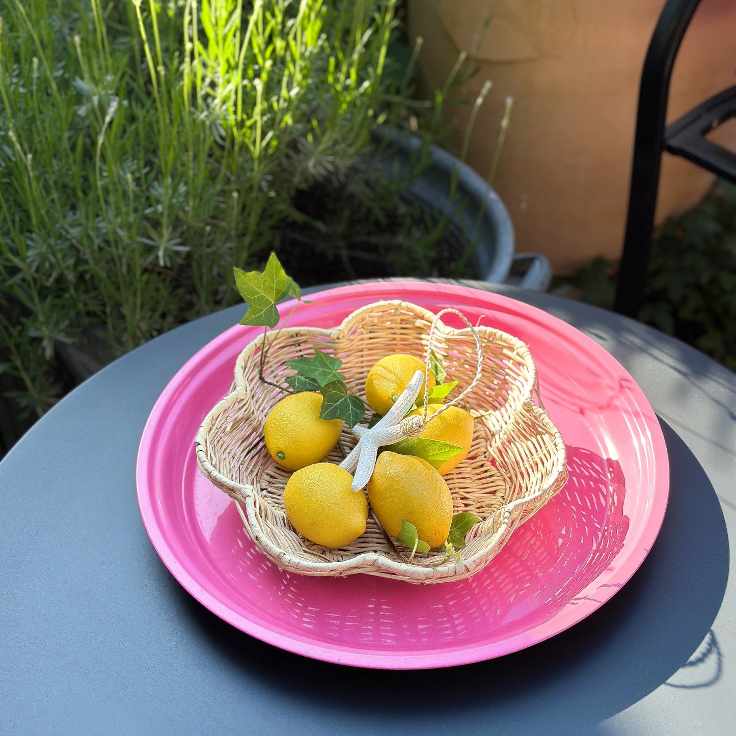 Schale Korb "Petalo" Blütenform Rattan Natur 27cm - Wohnen auf dem Land