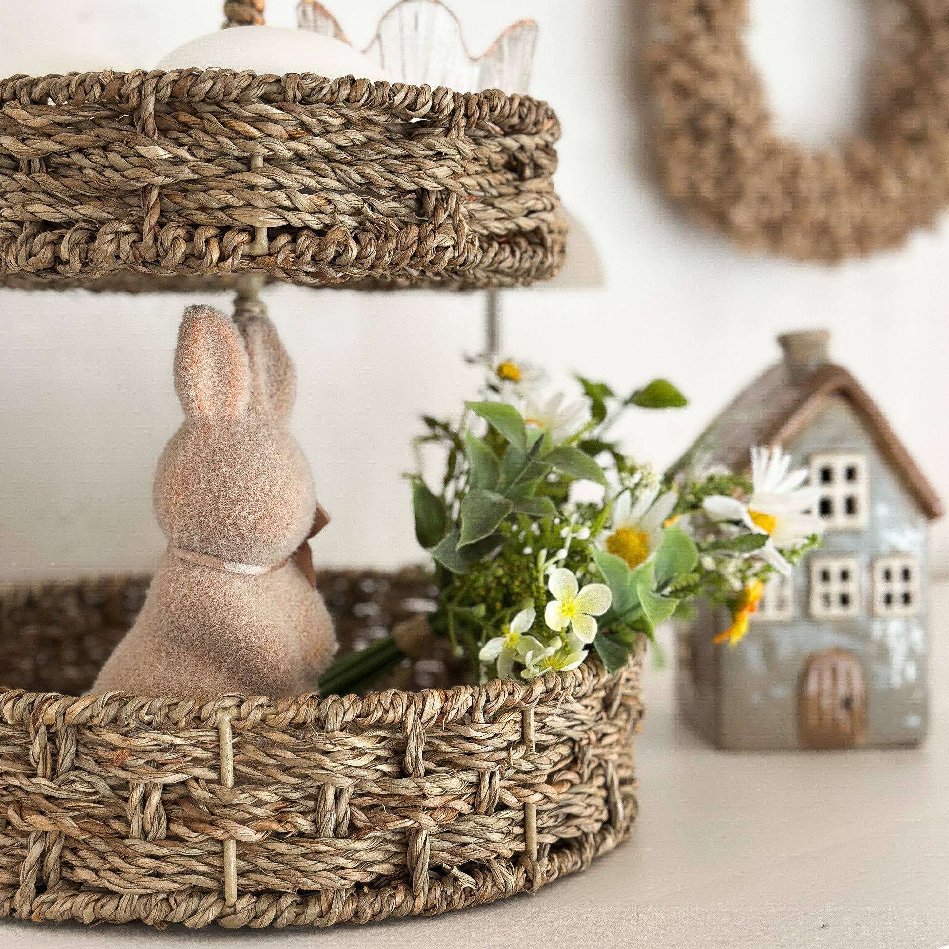 Runde Etagere Tablett "Liva" aus Seegras in Naturfarben, Durchmesser 25 cm, von Wohnen auf dem Land, für Dekoration und Service