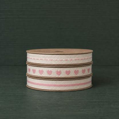 Dekoband-Set Soft Romance Variante Rosa, cremefarbene 10-mm-Bänder mit rosafarbenen Mustern