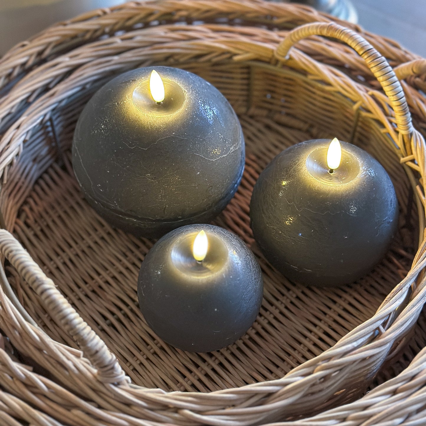 LED Kugelkerze "Luna" Echtwachs Rustic 2 Farben klein - Wohnen auf dem Land