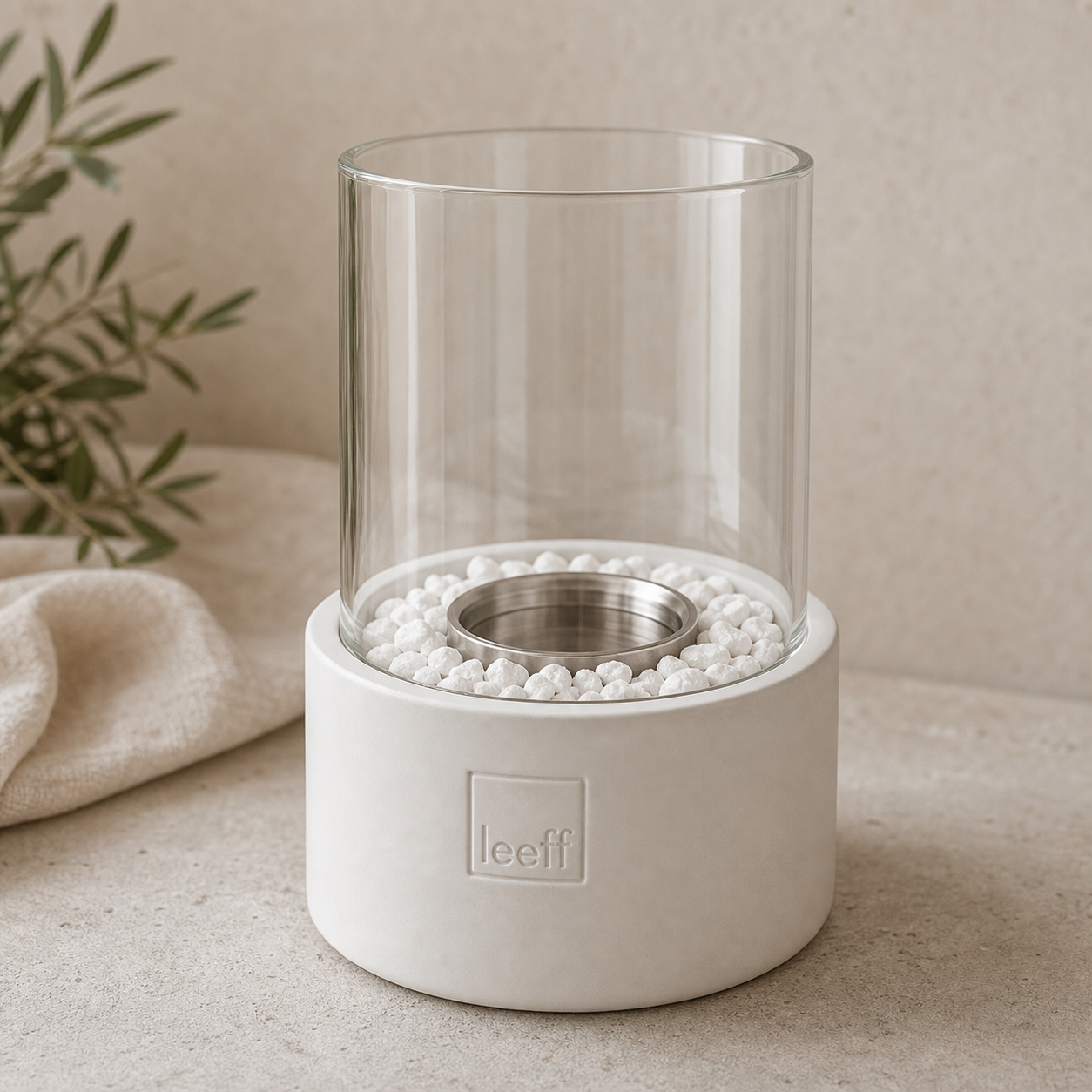 Tischfeuer Kamin Stone Fire weiß Freisteller
