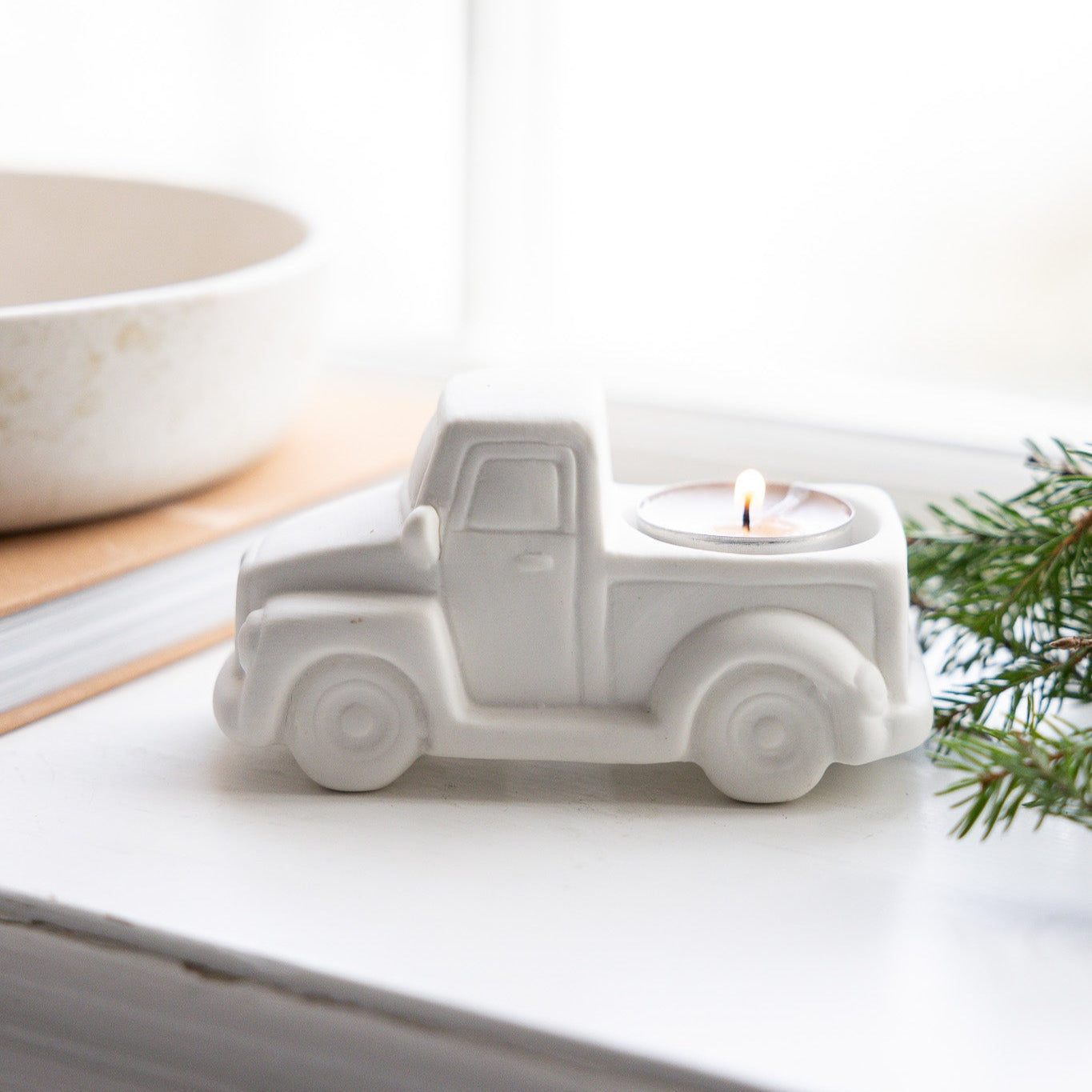 Teelichthalter Auto "Vinterviken" Keramik Matt Weiß - Wohnen auf dem Land