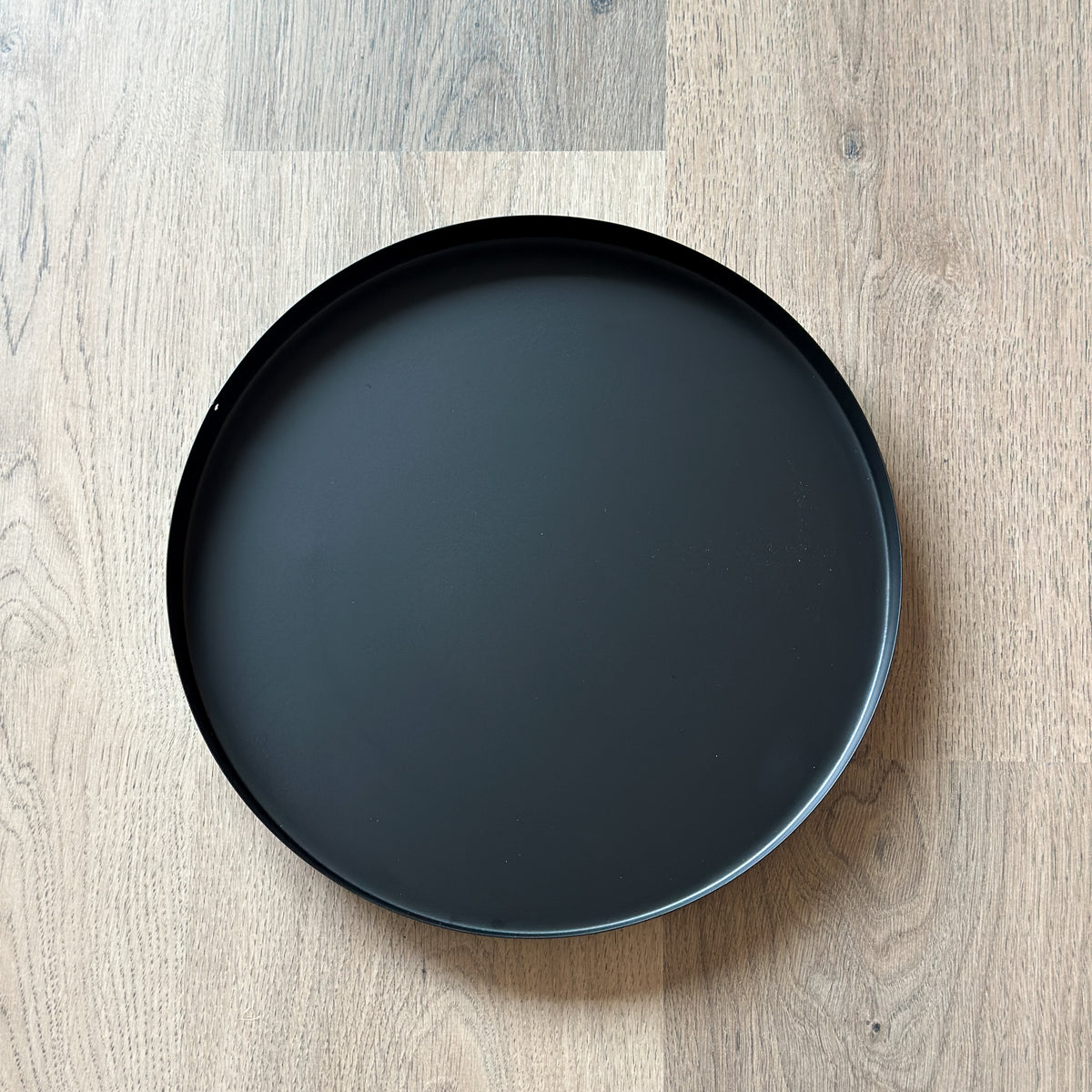 Schwarzes Metalltablett Noir rund 40 cm