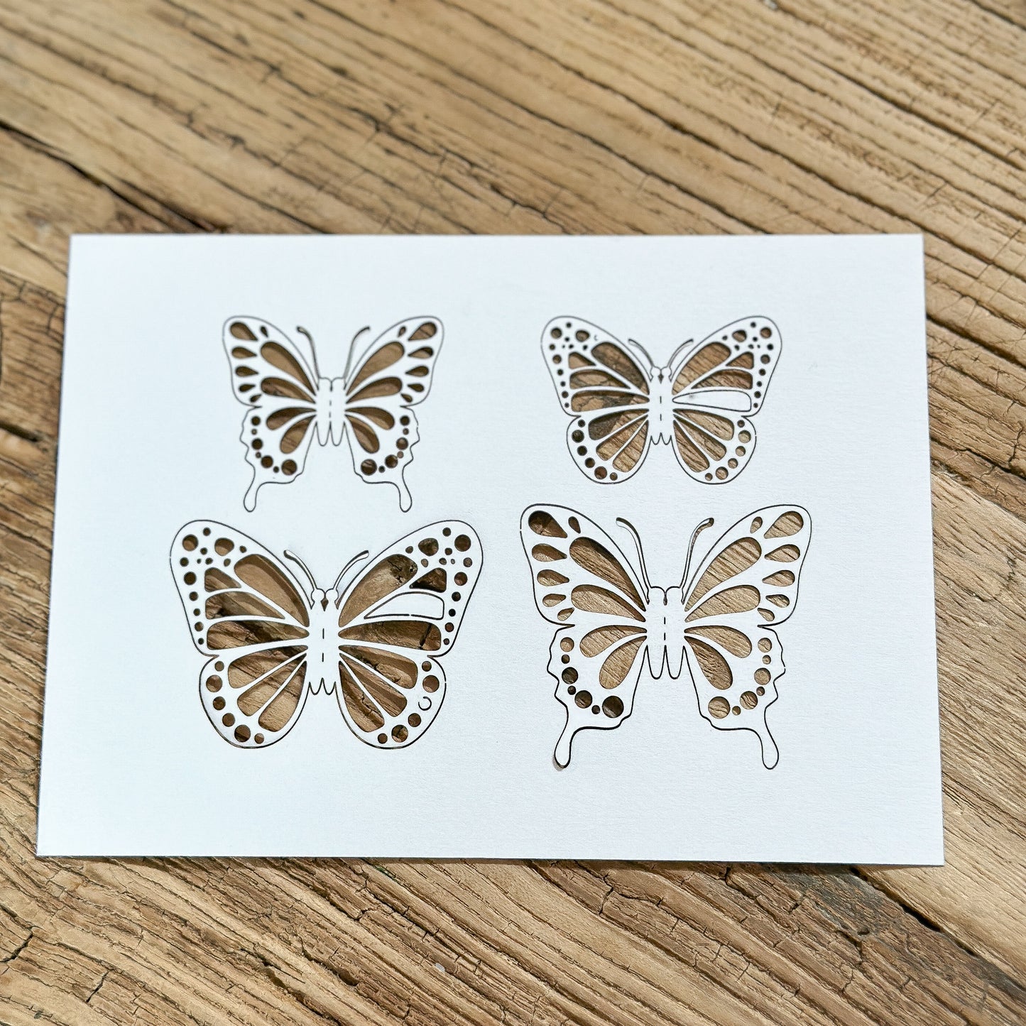 Anhänger Deko Schmetterlinge "Butterflies" Papier 2 Farben - Wohnen auf dem Land