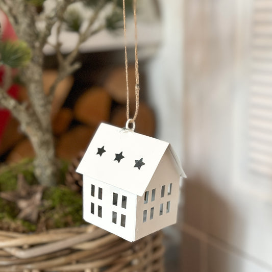 Anhänger Haus "Sterne" Metall Weiß 7x6 - Wohnen auf dem Land