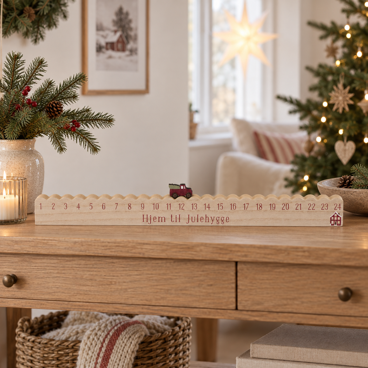 Adventskalender „Weihnachtsfahrt“ MDF 1–24 50cm – 2 Varianten – Ambienteansicht im Raum