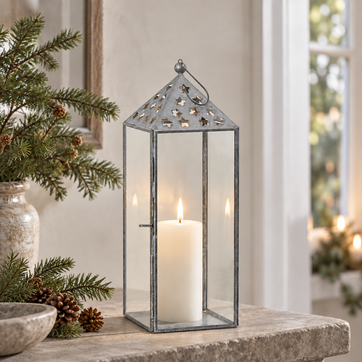 Laterne „Sternenlicht“ groß Metall Glas 30cm – Ambienteansicht nah
