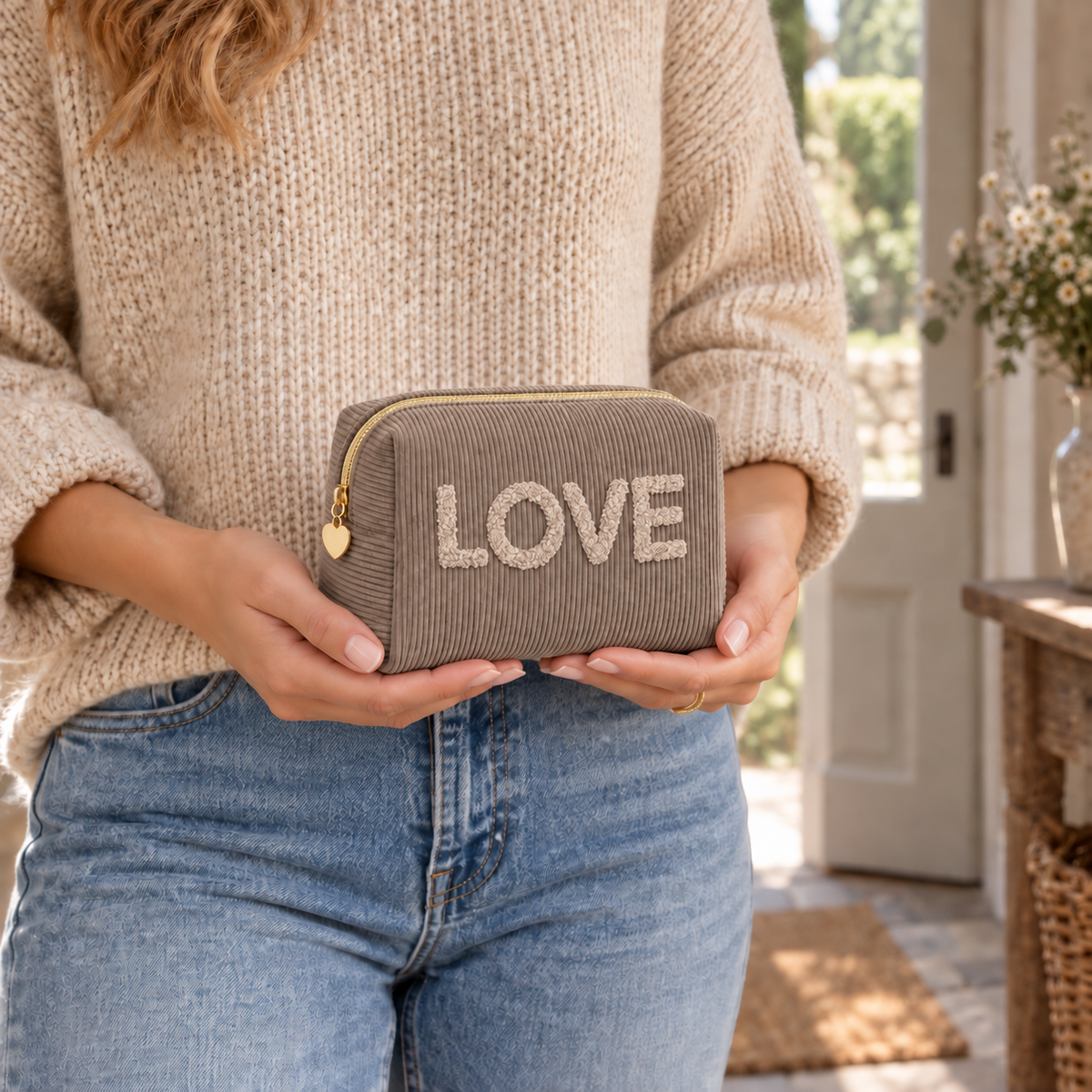 Kosmetiktasche „Love“ Cord Cappuccino Mokka – 2 Farben – 3