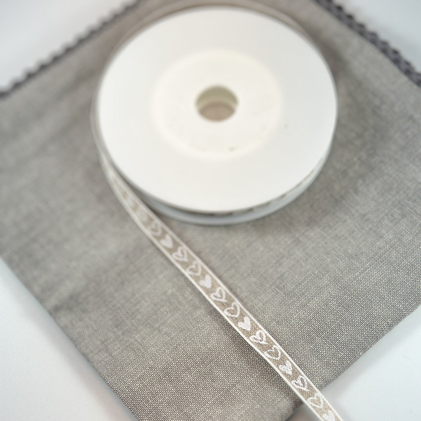 Dekoband "Herzen" Leinen Natur Weiß 10mm - Wohnen auf dem Land