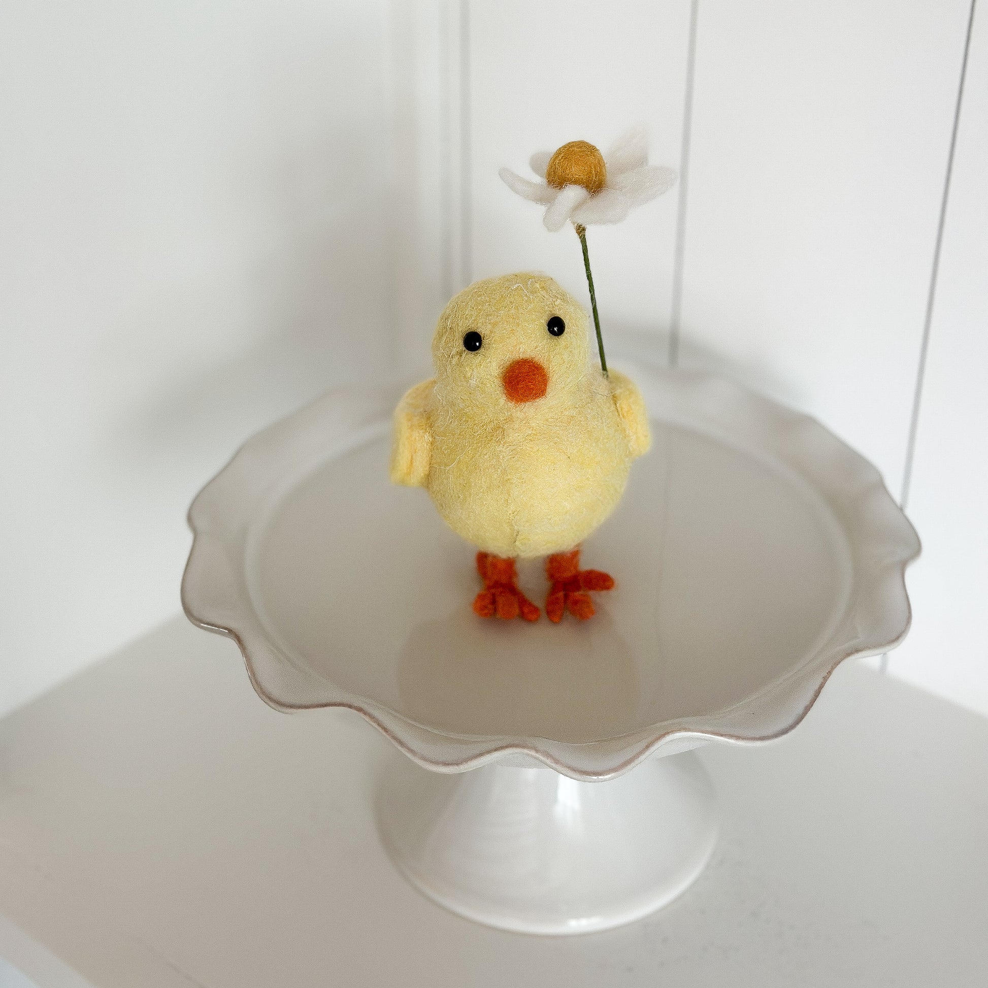 Küken Deko Figur "Blümchen" Filz Gelb 14cm - Wohnen auf dem Land