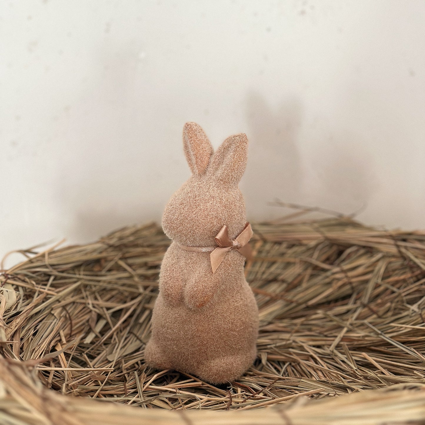 Deko Hase „Flauschi“ beflockt 3 Farben 16cm