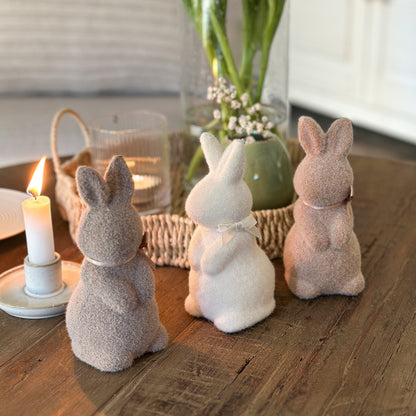 Deko Hase „Flauschi“ beflockt 3 Farben 16cm