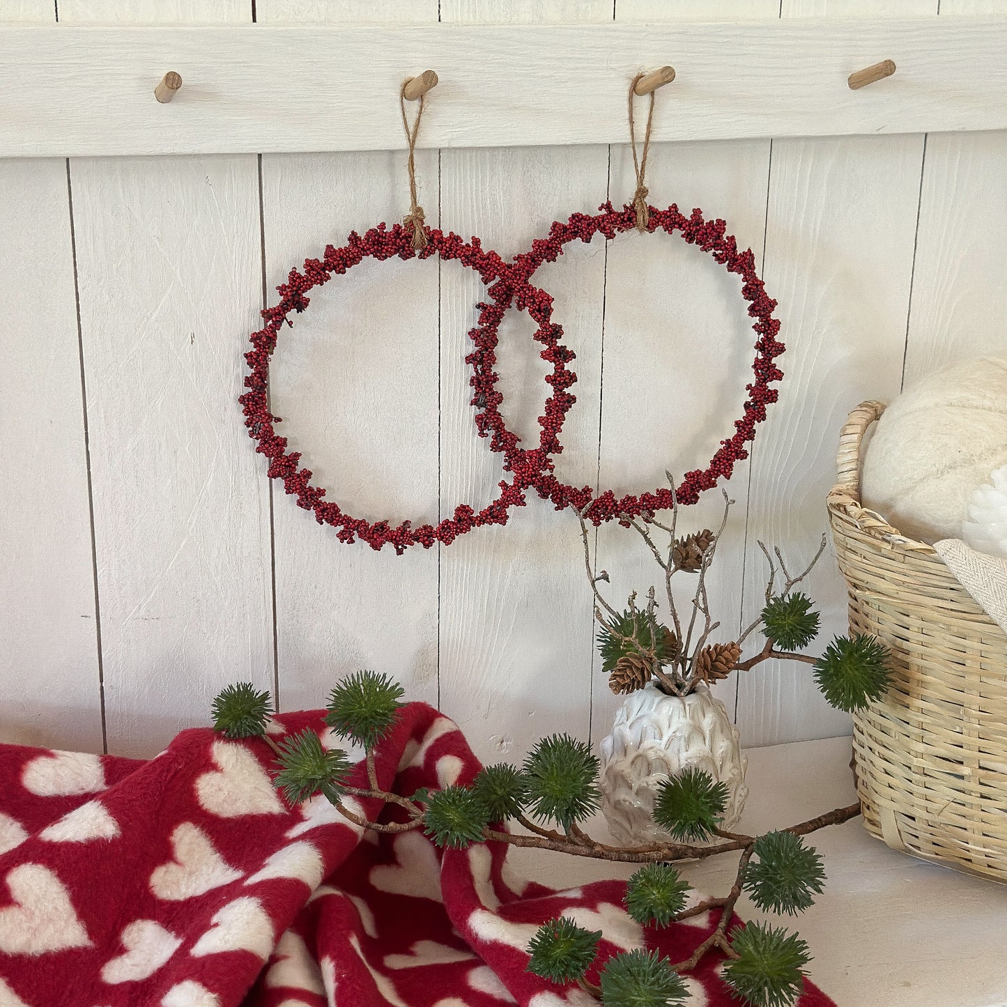 Deko Kranz mit Beeren "Julmys" Rot groß 16cm - Wohnen auf dem Land