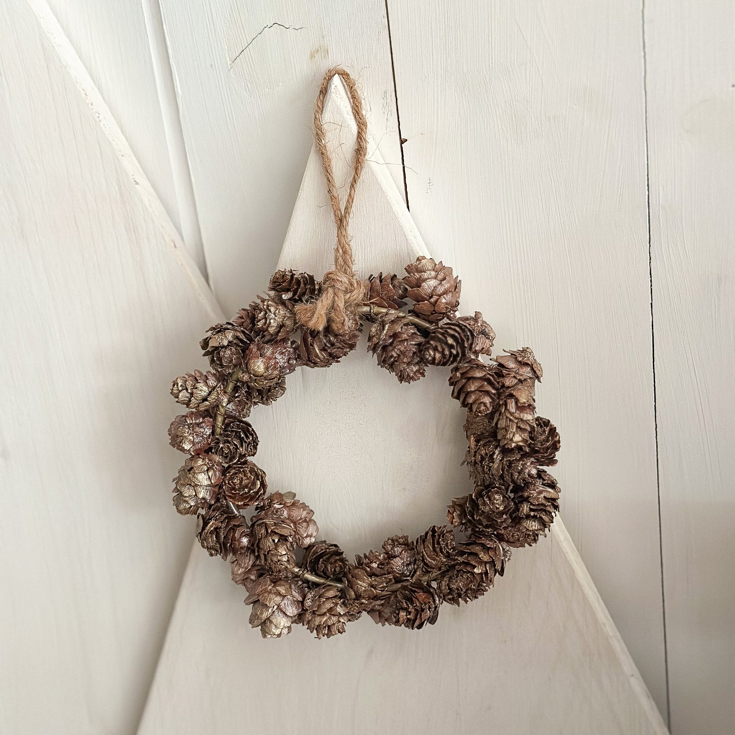 Deko Kranz mit Zapfen "Foret" Natur Braun Gold 15cm - Wohnen auf dem Land