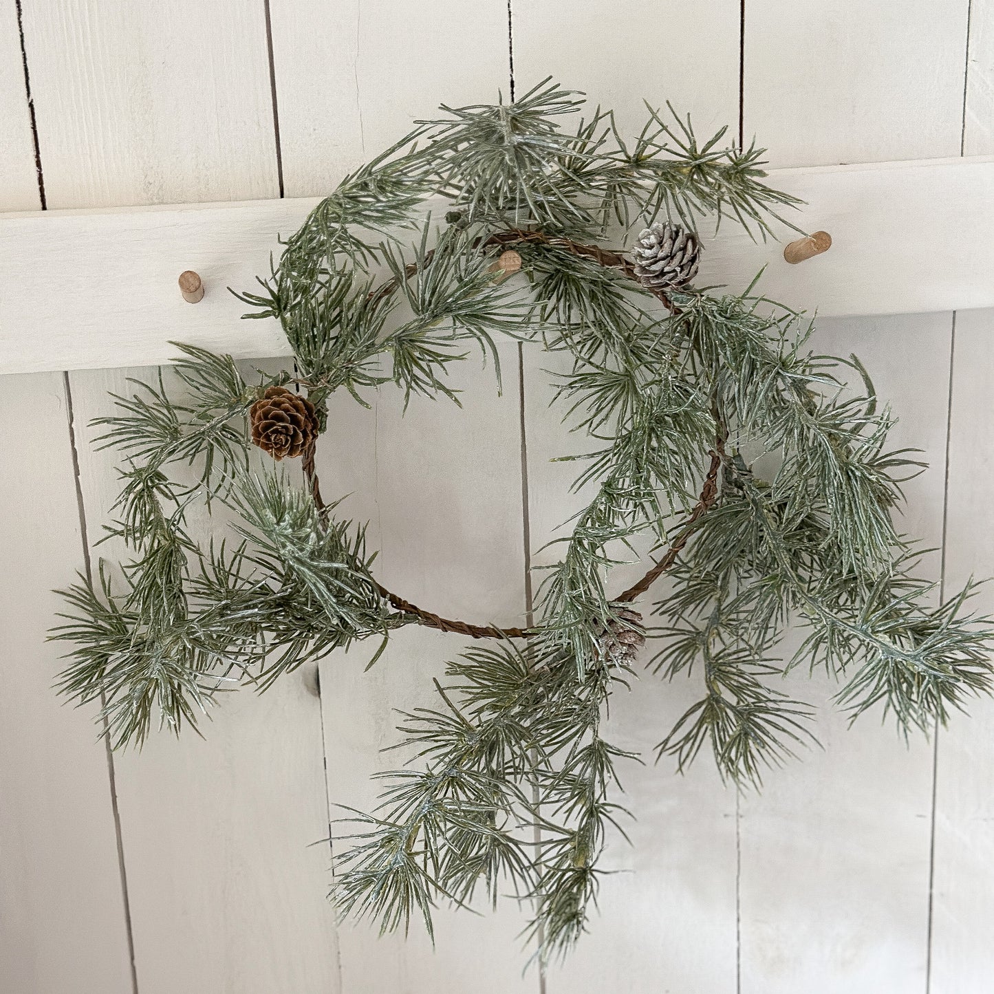 Deko Kranz Tanne "Zedernzauber" leicht geweißt Grün 32cm - Wohnen auf dem Land