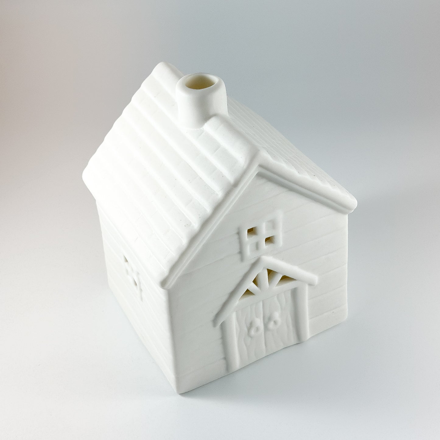 LED Lichthaus "Logs" Porzellan Tür Eckig Weiß 2 Größen - Wohnen auf dem Land