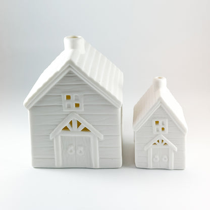 LED Lichthaus "Logs" Porzellan Tür Eckig Weiß 2 Größen - Wohnen auf dem Land