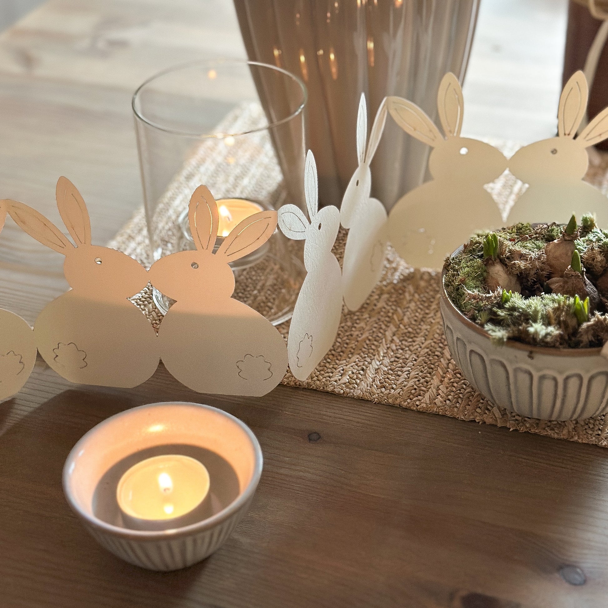 White paper Easter decoration featuring a 78cm rabbit display, perfect for spring-themed decor by Wohnen auf dem Land.