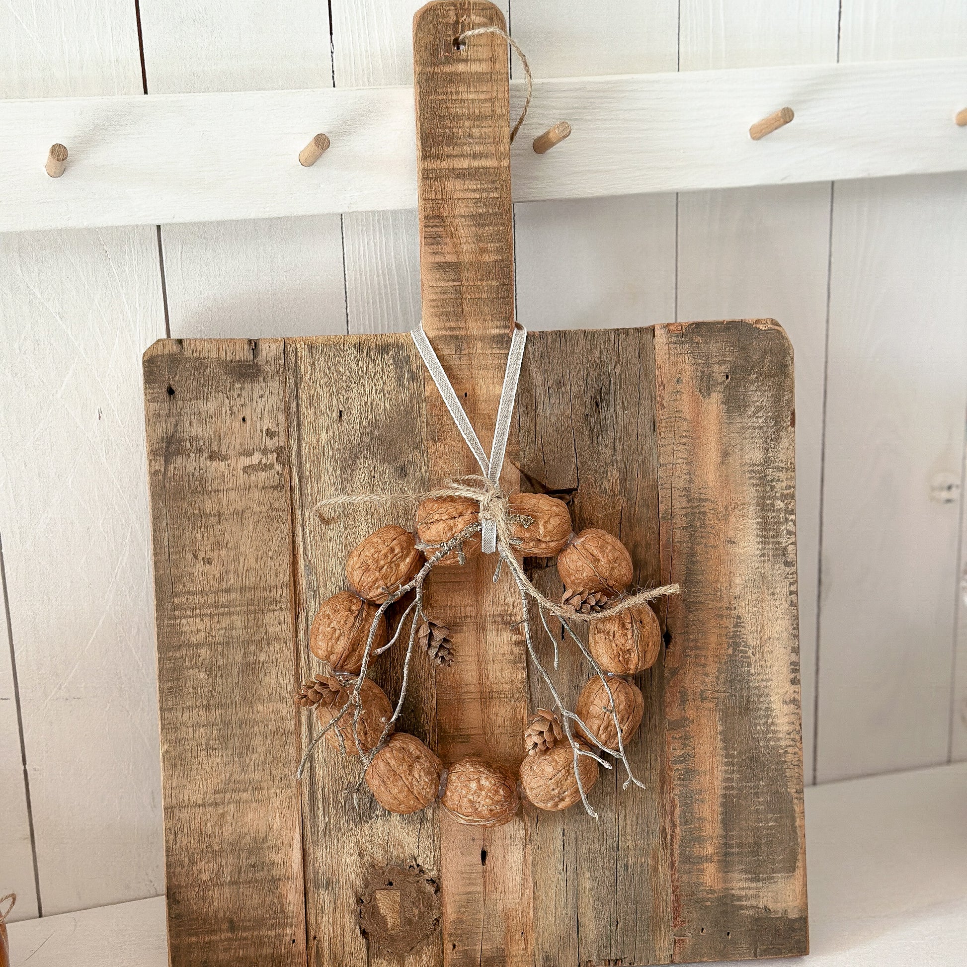 Tablett Brett mit Griff "Vintage Board" Altholz klein 25x25 - Wohnen auf dem Land