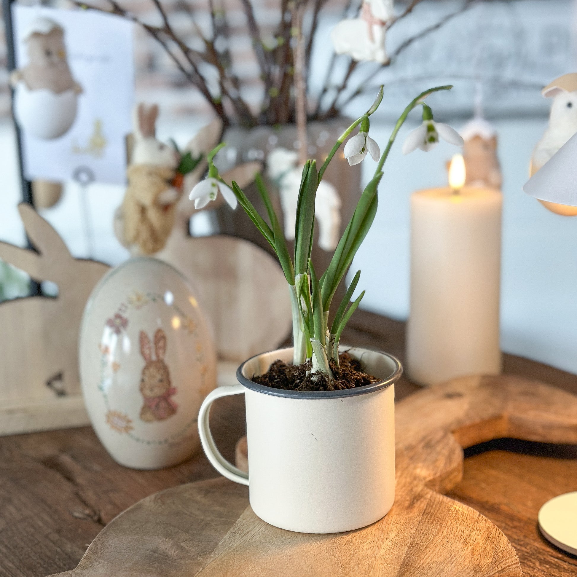 Tasse Becher "Avoir" Henkel Metall Creme - Wohnen auf dem Land