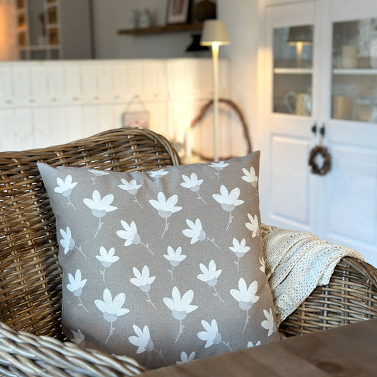 Kissen "Jill“ Blumen beige 45cm - Wohnen auf dem Land