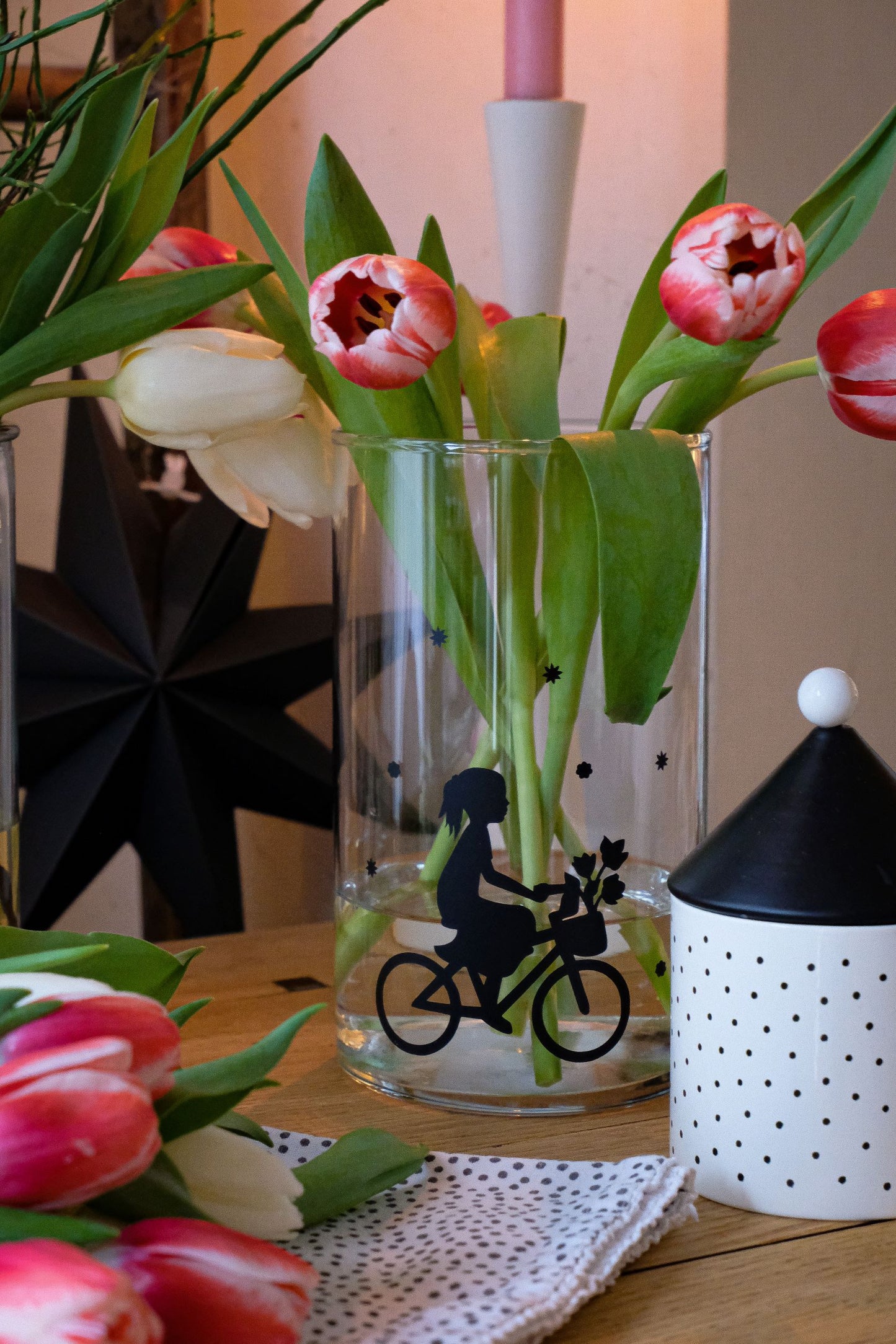 Aufkleber "Blumen-Mädchen" - Wohnen auf dem Land